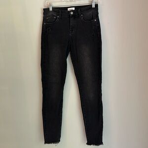 Pistola size women’s 28/6 vintage black distressed skinny ankle jeans raw hem